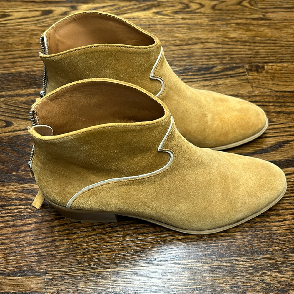 Mellow Yellow Paris Bootie size 38